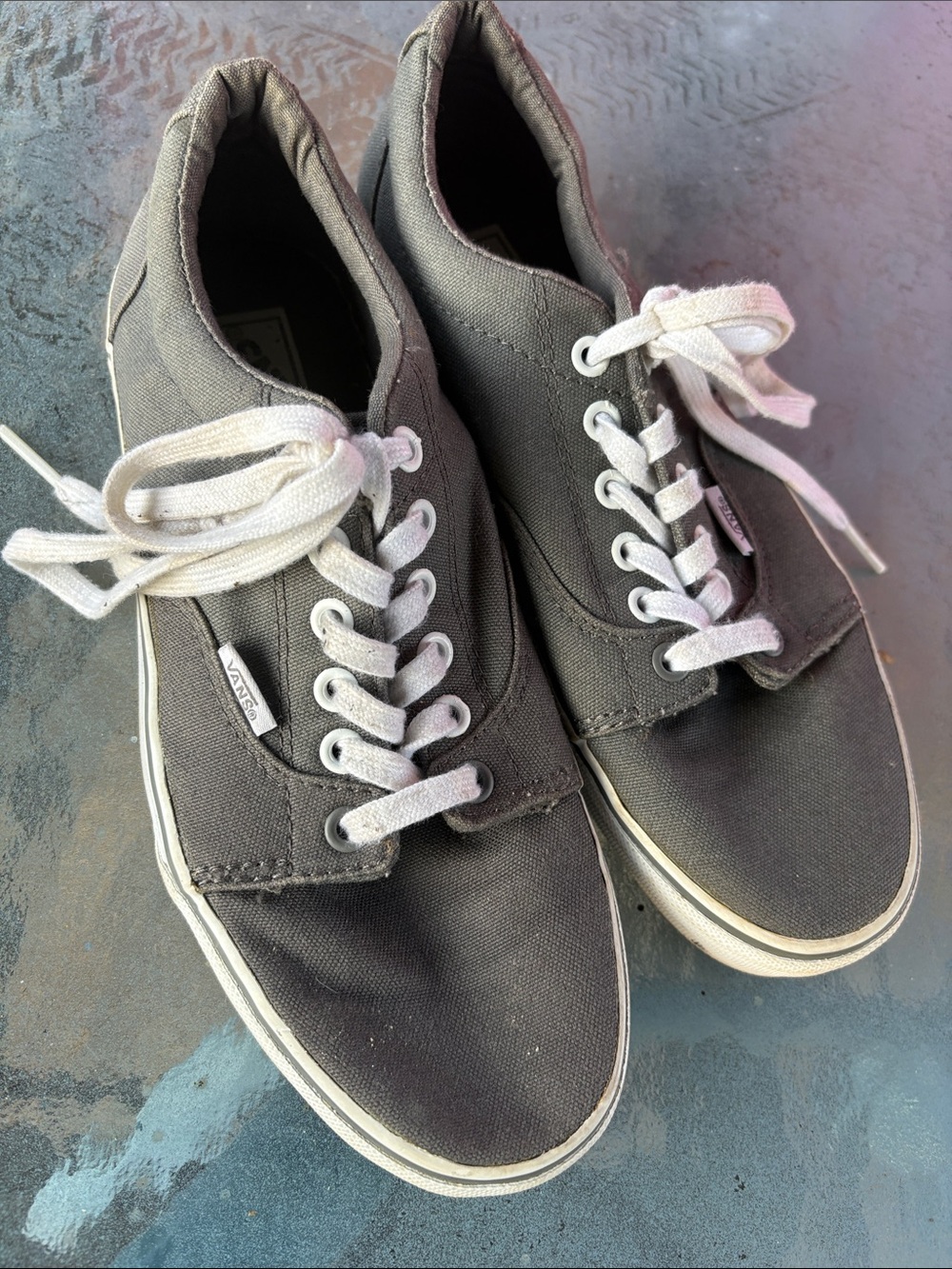 Vans W Classic Canvas Lace-Up Sneakers in Black